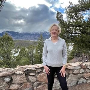 Meet your Posher, Janet